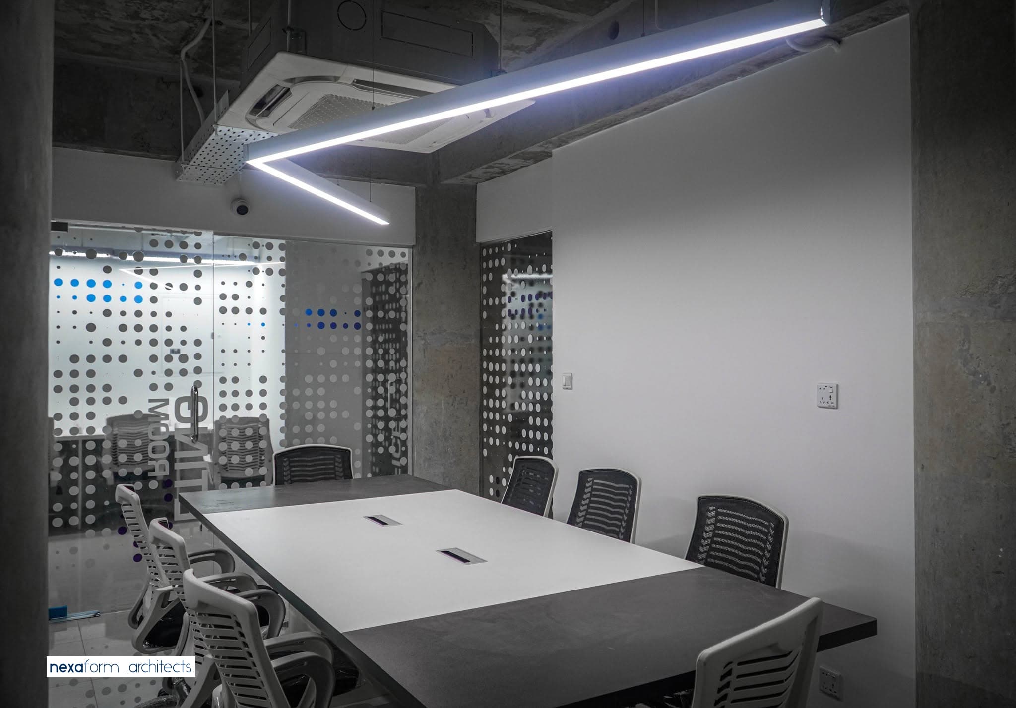 Frista Retail Flagship Showroom gallery photo 12