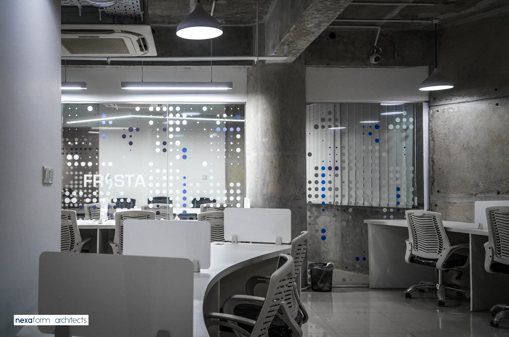 Frista Retail Flagship Showroom gallery photo 15