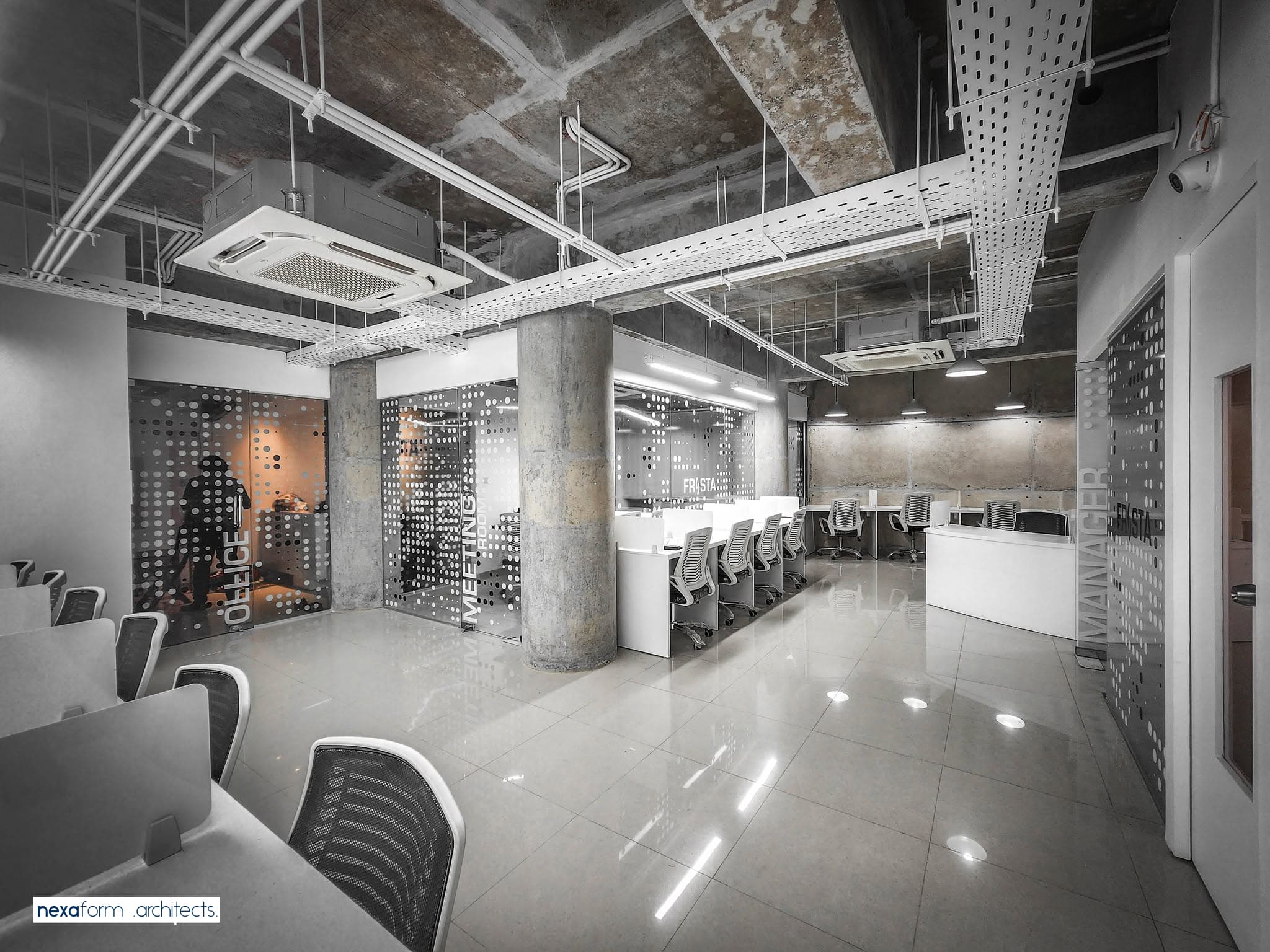 Frista Retail Flagship Showroom gallery photo 2