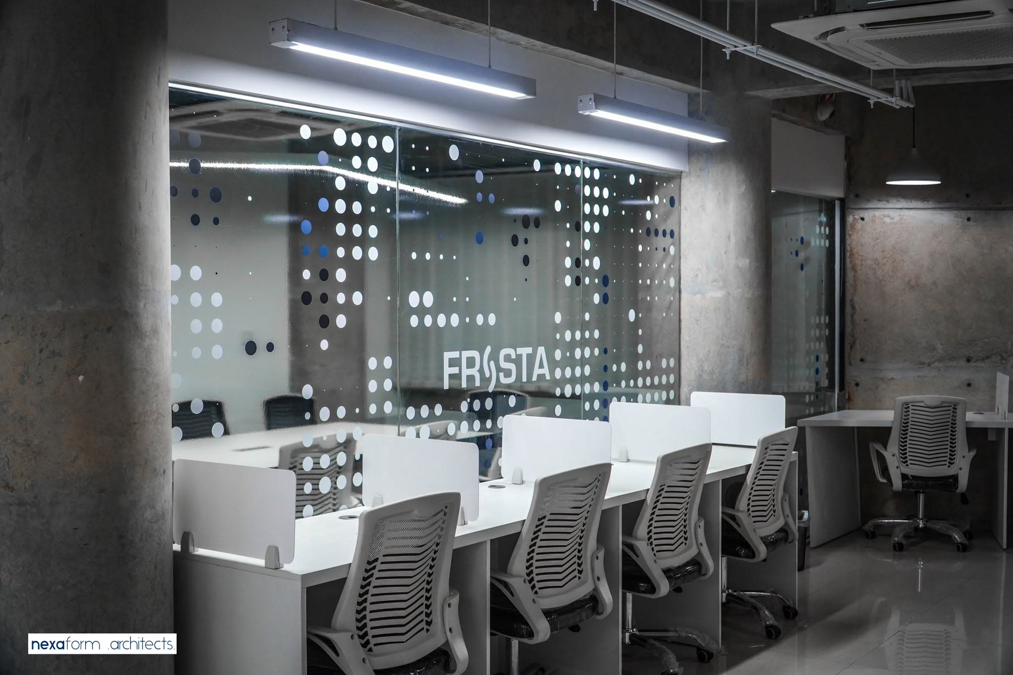 Frista Retail Flagship Showroom gallery photo 8