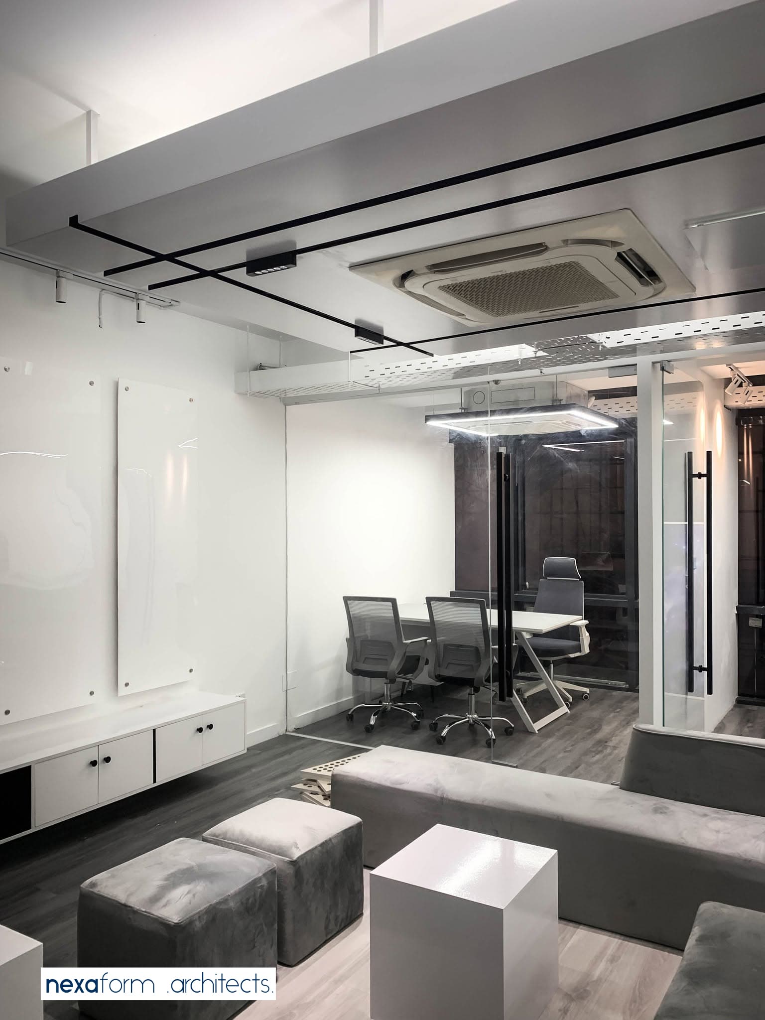 Nebulous IT Corporate Office gallery photo 12