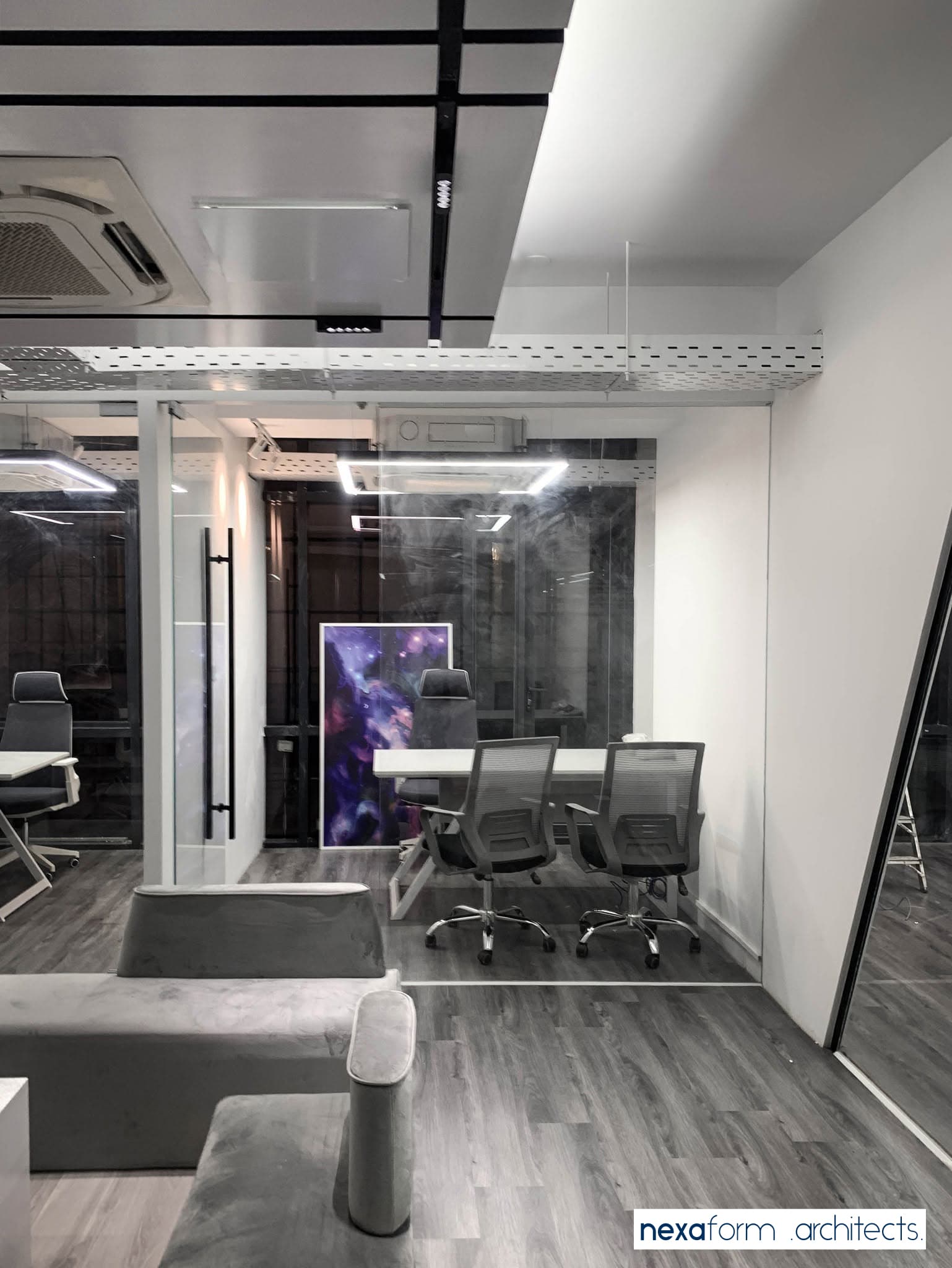 Nebulous IT Corporate Office gallery photo 13