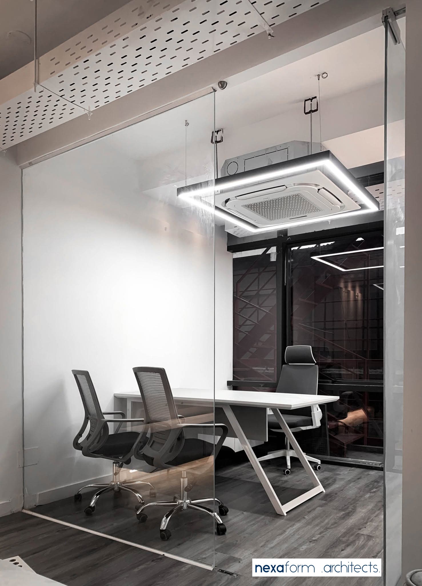 Nebulous IT Corporate Office gallery photo 4