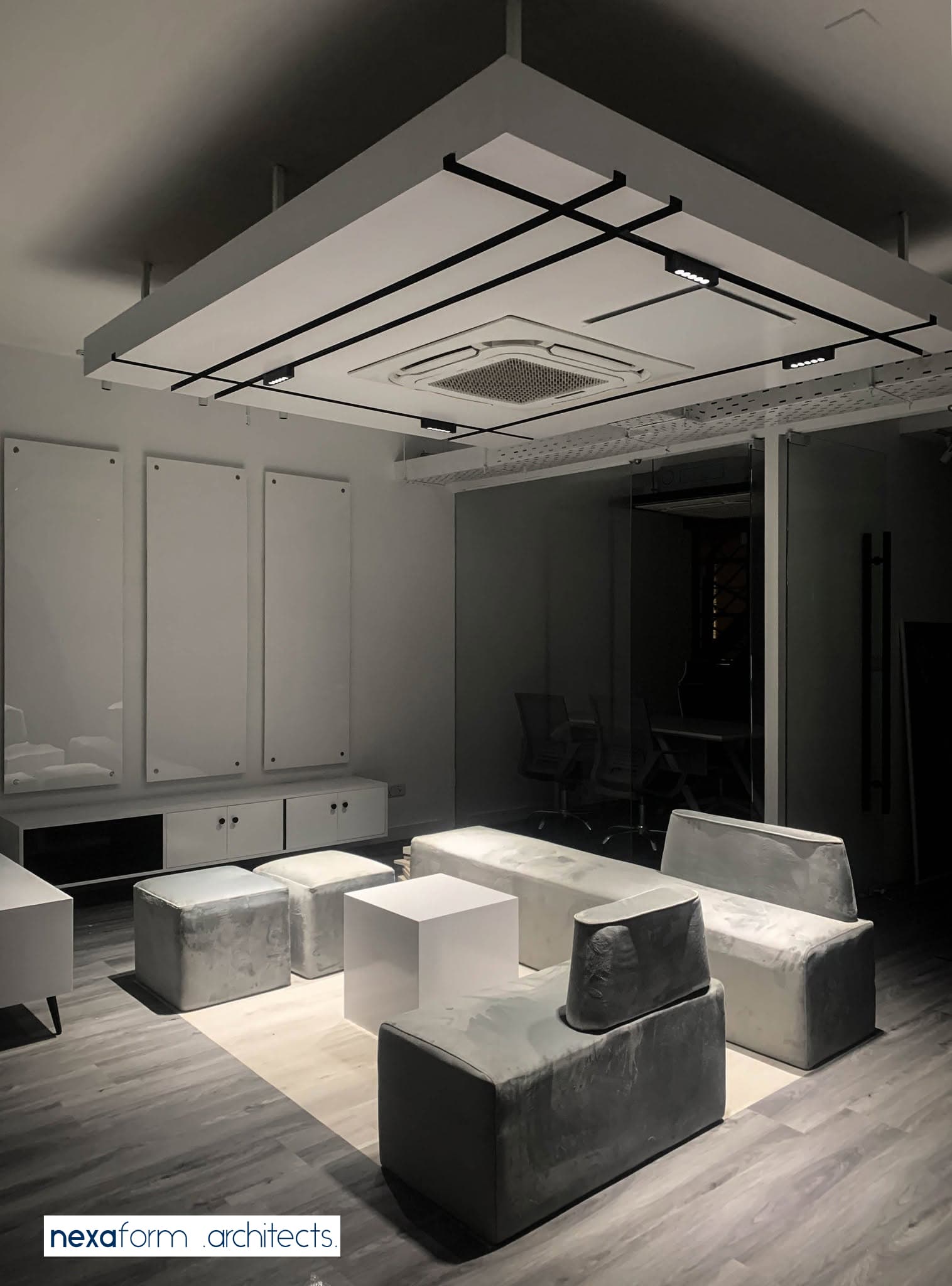 Nebulous IT Corporate Office gallery photo 9